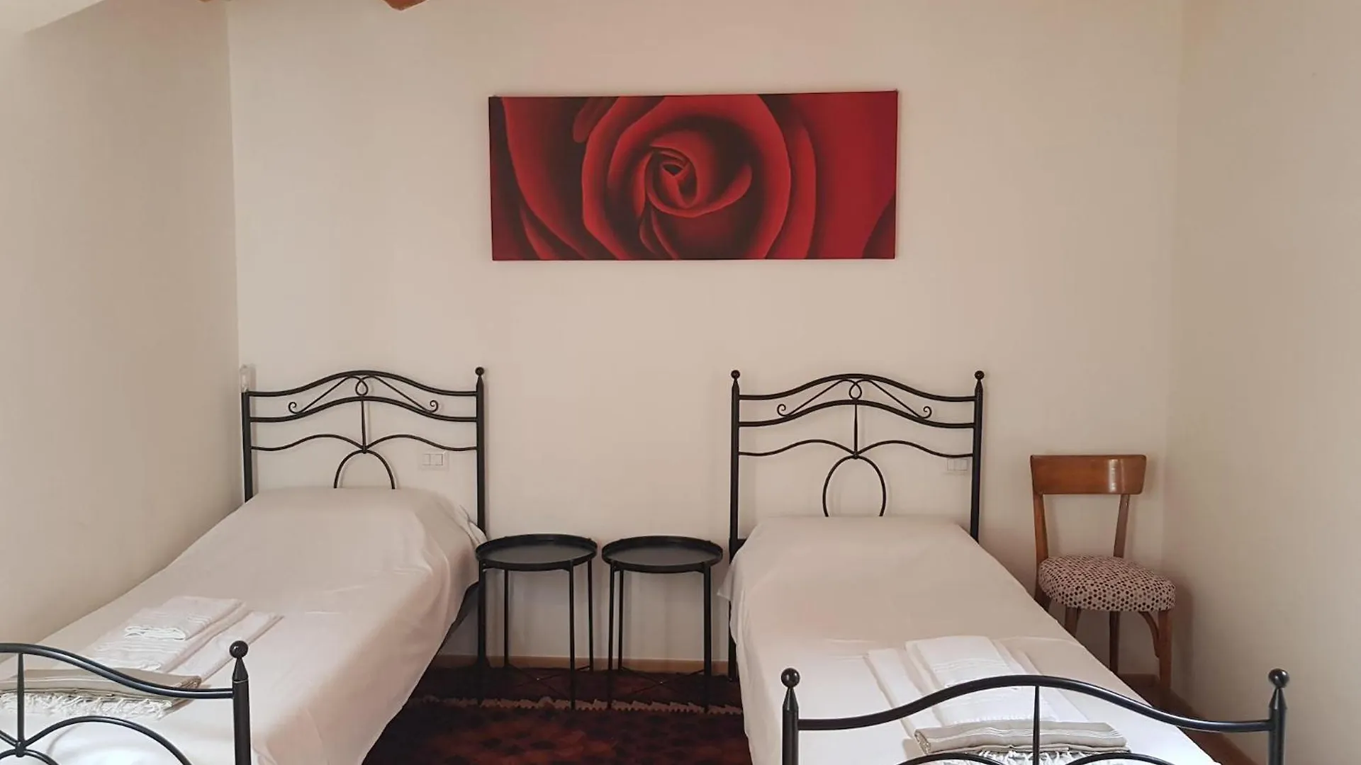 Loft In A Beautiful Villa With Swimming Pool 몬사노